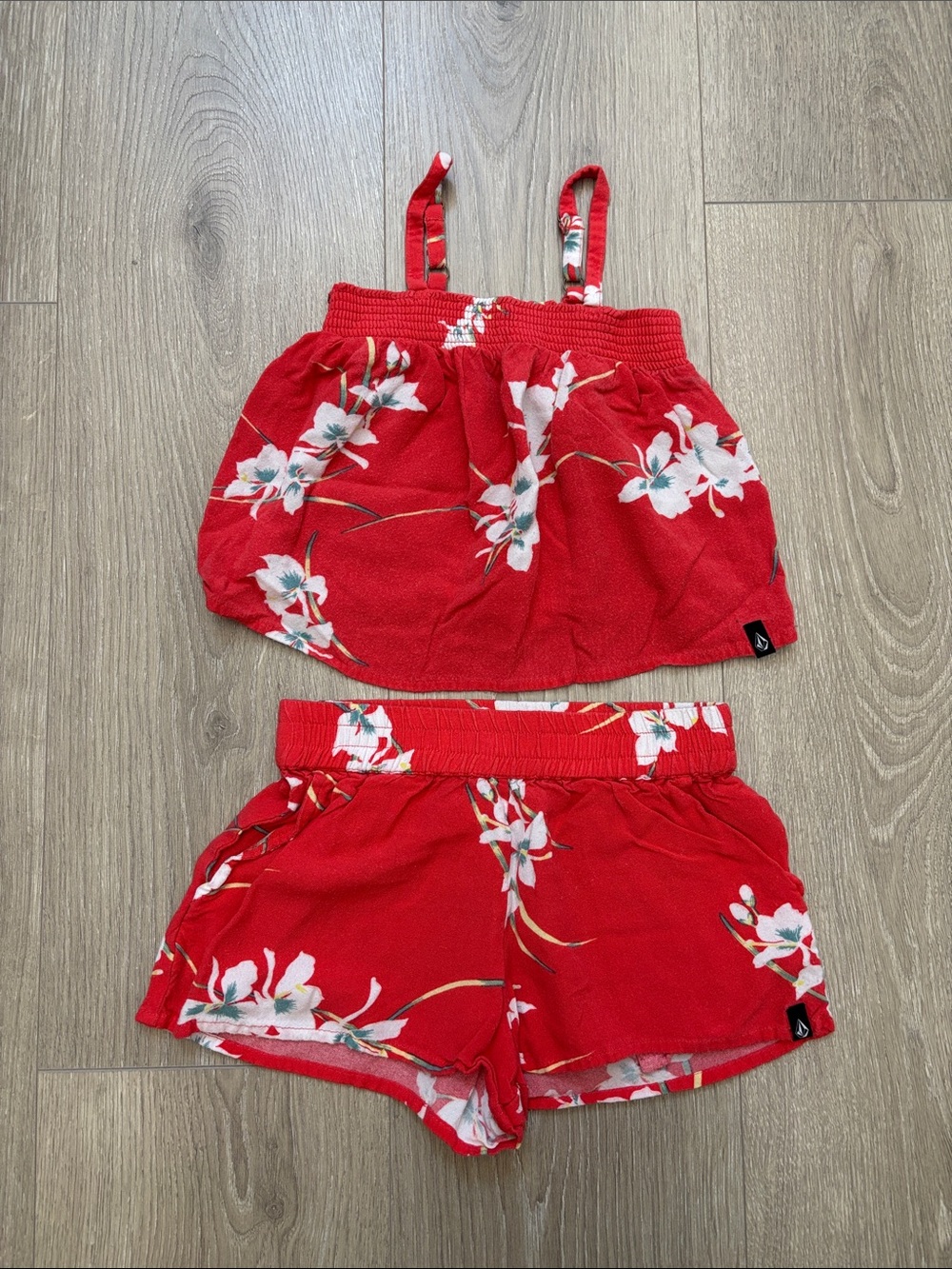 Volcom 2 piece set XXS